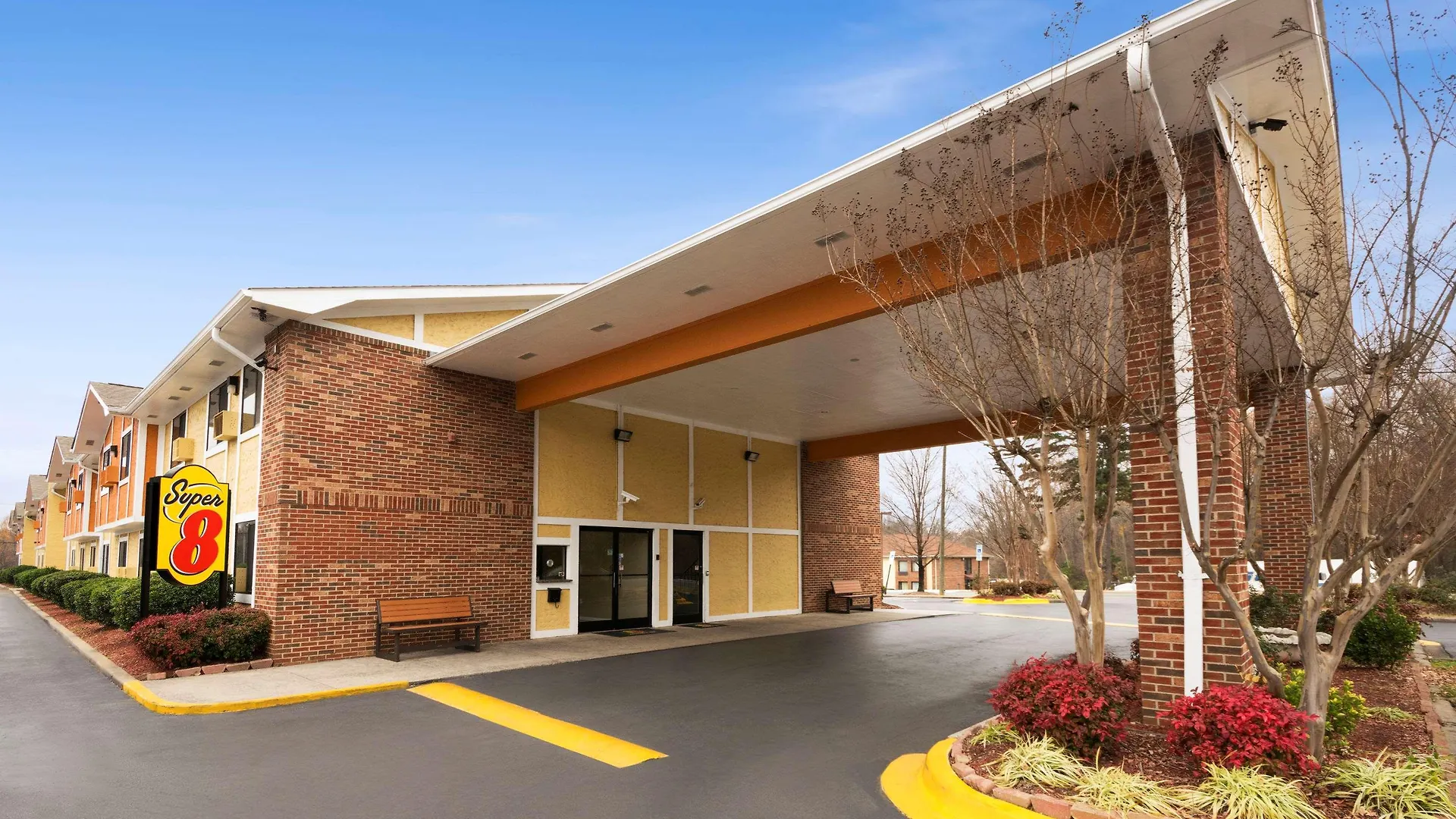 Super 8 By Wyndham Charlotte University location