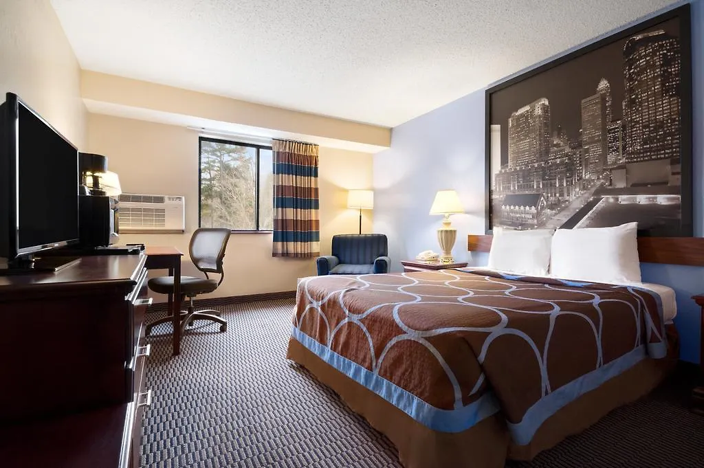Super 8 By Wyndham Charlotte University Motel