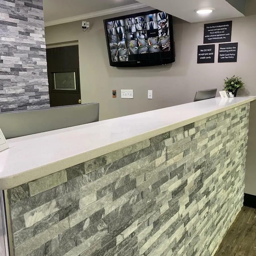 Motel Super 8 By Wyndham Charlotte University